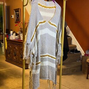 Francesco Cozy Fringe Knit poncho  - Gray and Gold